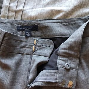 EUC Sz 4 Banana Republic Martin fit dress slacks